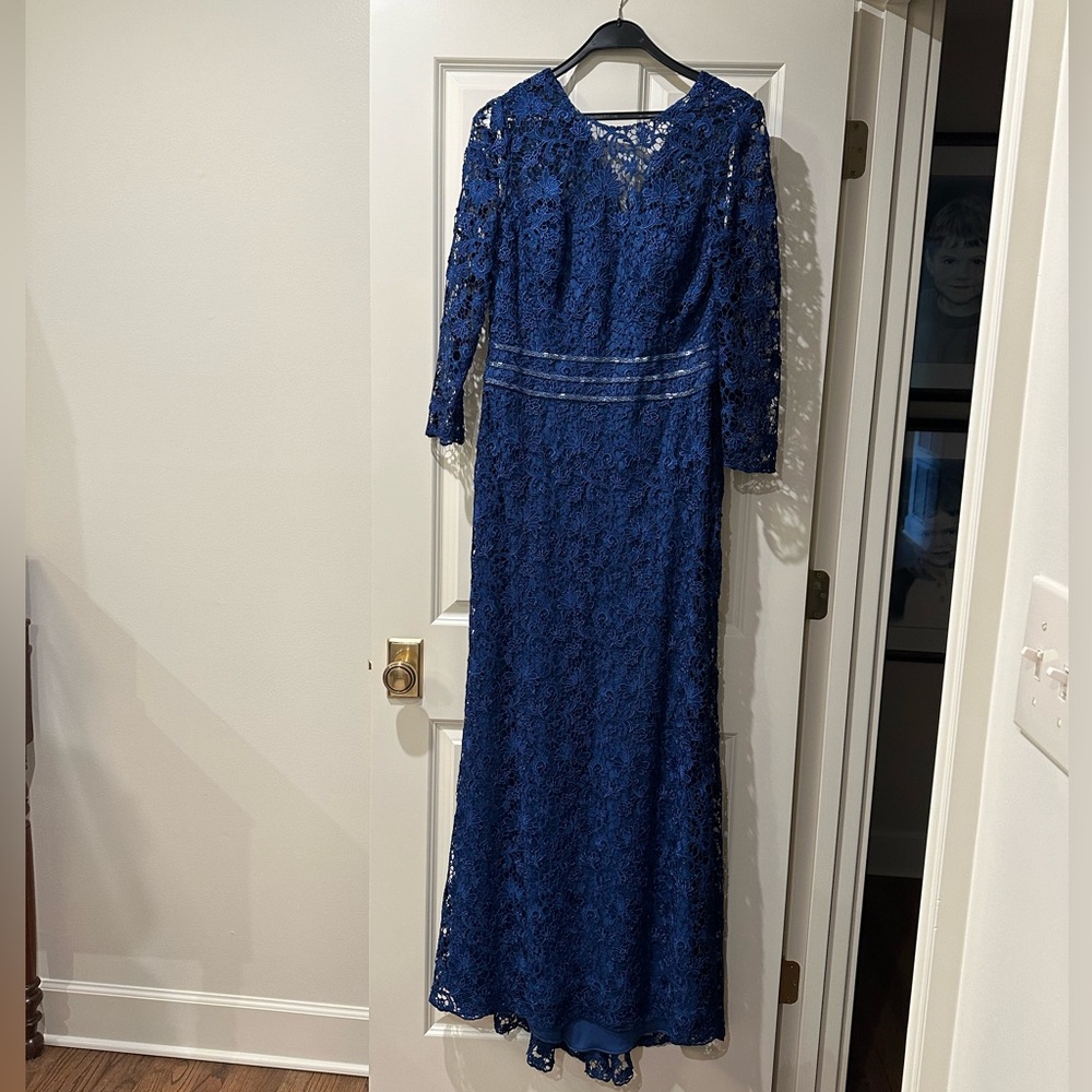 Jade couture gown size 10 new with tags
